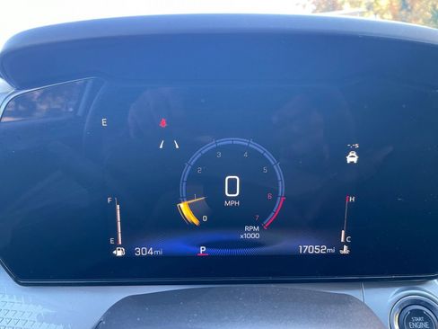 Used 2025 Chevrolet Trax LT image 36