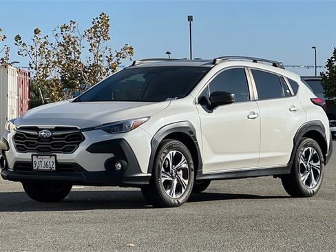 Used 2024 Subaru Crosstrek 2.0i Premium image 8