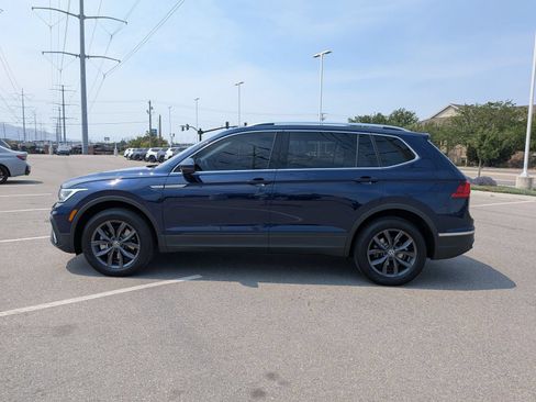 Used 2023 Volkswagen Tiguan SE AWD/4WD image 6