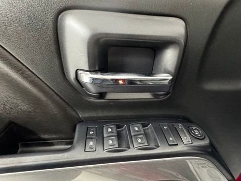 Used 2018 Chevrolet Silverado 1500 LT w/ All Star Edition AWD/4WD image 18