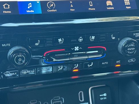 New 2023 Jeep Grand Cherokee Trailhawk AWD/4WD image 20