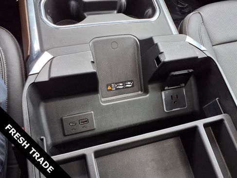 Used 2024 Chevrolet Silverado 2500 High Country w/ High Country Premium Package image 15