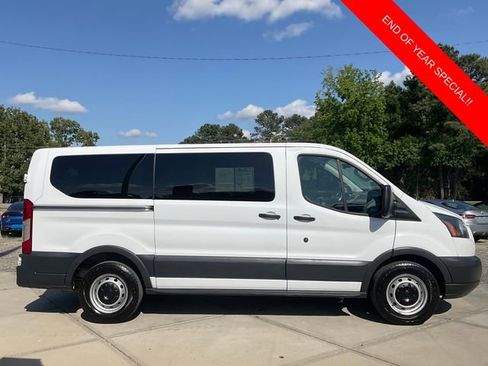 Used 2017 Ford Transit 150 XL image 8