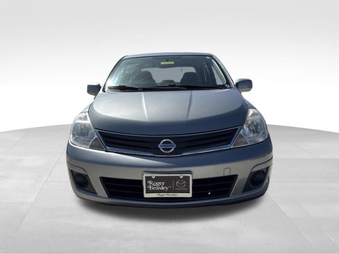 Used 2011 Nissan Versa 1.8 S w/ PWR Plus Pkg FWD image 2