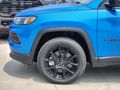 New 2026 Jeep Compass Latitude AWD/4WD image 9