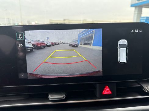 Used 2025 Kia Carnival image 22