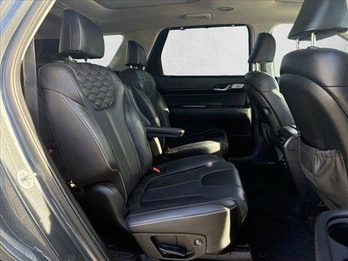 Used 2021 Hyundai Palisade Limited image 19
