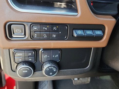 Certified 2023 Chevrolet Tahoe High Country w/ Premium Package 2 image 16