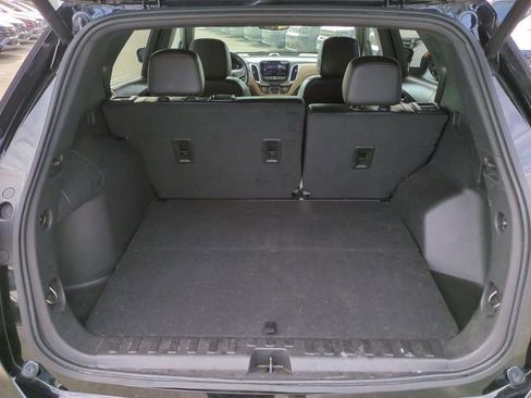 Used 2023 Chevrolet Equinox Premier AWD/4WD image 12