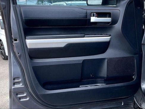 Used 2016 Toyota Tundra Limited RWD image 17