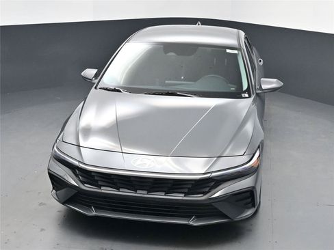 New 2026 Hyundai Elantra SE image 19