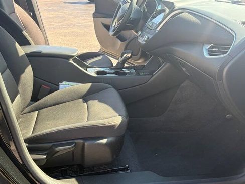 Used 2024 Chevrolet Malibu LS FWD image 13