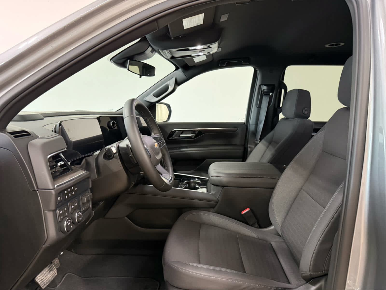 Used 2026 Chevrolet Tahoe LS w/ LPO, Dark Essentials Package AWD/4WD image 12