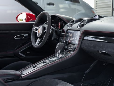 Certified 2019 Porsche 718 Boxster GTS image 42