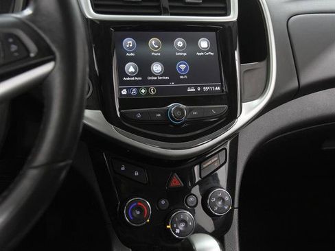 Used 2018 Chevrolet Sonic LT w/ Convenience Package image 9