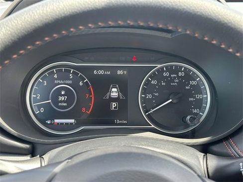 New 2025 Nissan Versa SR w/ Trunk Package image 24