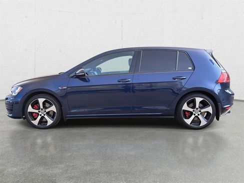 Used 2017 Volkswagen GTI SE image 8