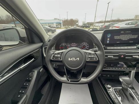 Used 2023 Kia Seltos SX w/ SX Sunroof Package image 14