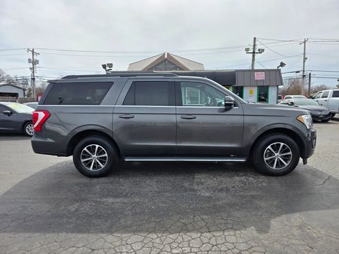 Used 2018 Ford Expedition Max XLT image 29