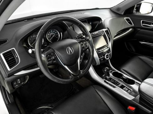 Used 2019 Acura TLX w/ Technology Package FWD image 2