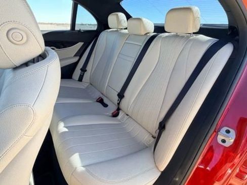 Used 2019 Mercedes-Benz E 300 E 300 w/ Parking Assistance Package image 24