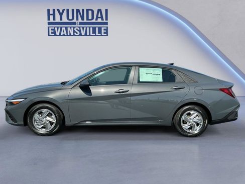 New 2026 Hyundai Elantra SE image 8