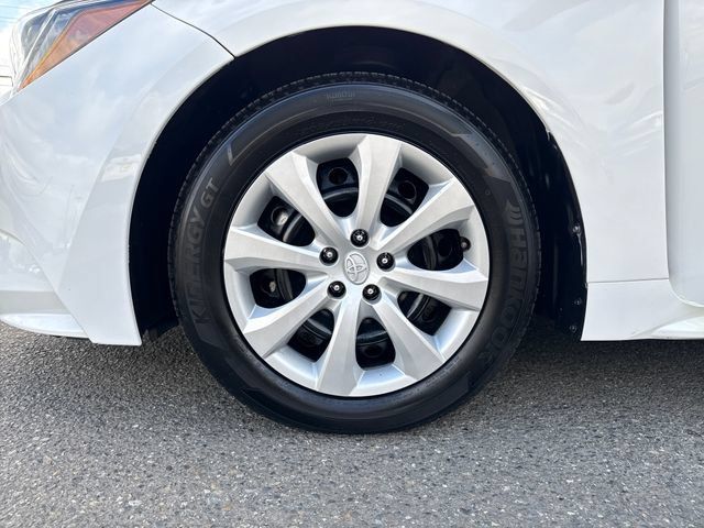 Used 2023 Toyota Corolla LE FWD image 26