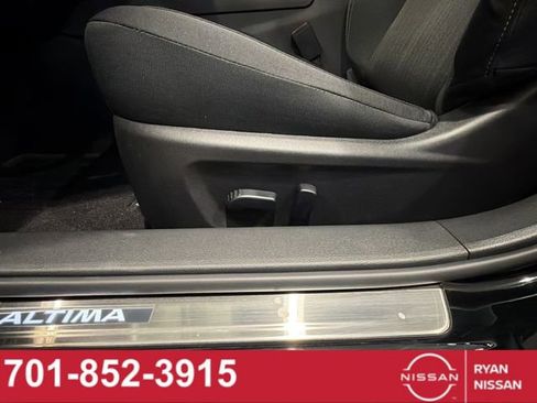 New 2026 Nissan Altima 2.5 SV w/ SV Special Edition Package AWD/4WD image 36
