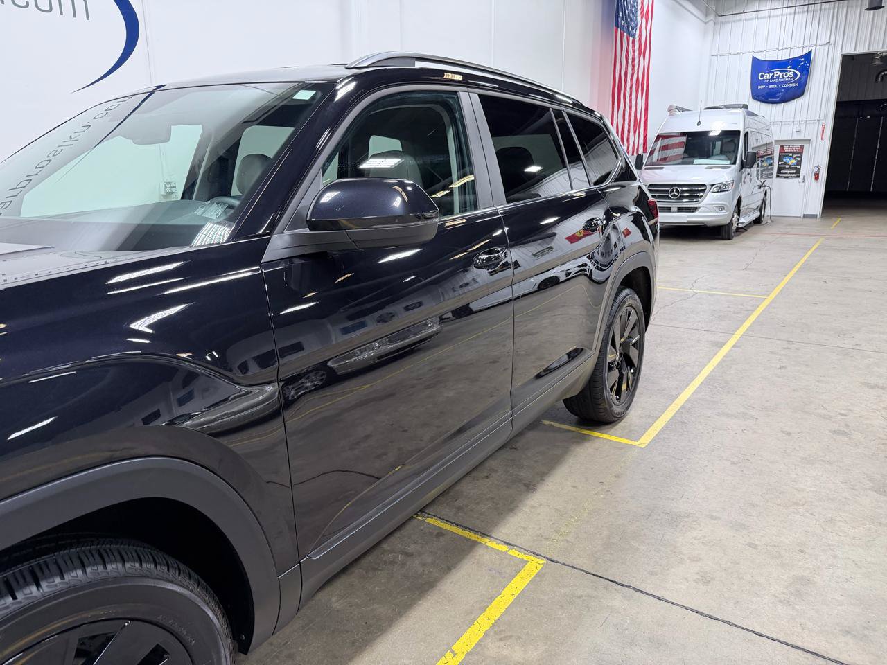 Used 2024 Volkswagen Atlas SE w/ Black Wheel Package AWD/4WD image 19