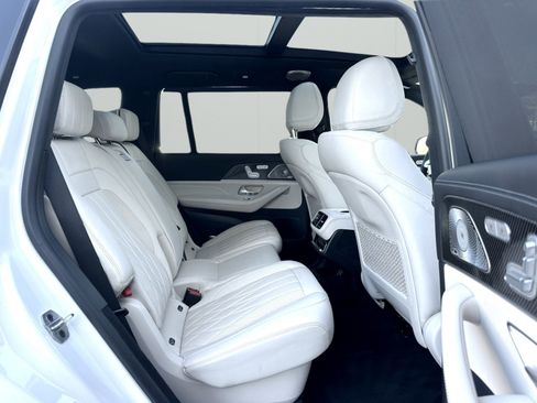 Used 2023 Mercedes-Benz GLS 63 AMG 4MATIC image 9