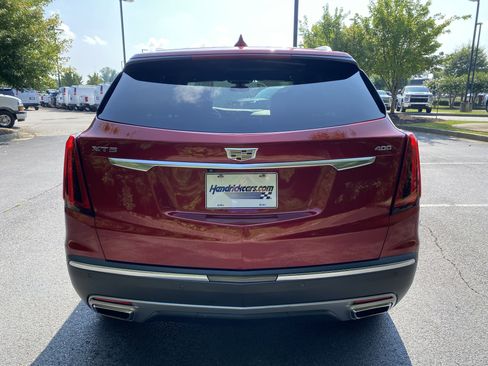 Used 2021 Cadillac XT5 Premium Luxury FWD image 8