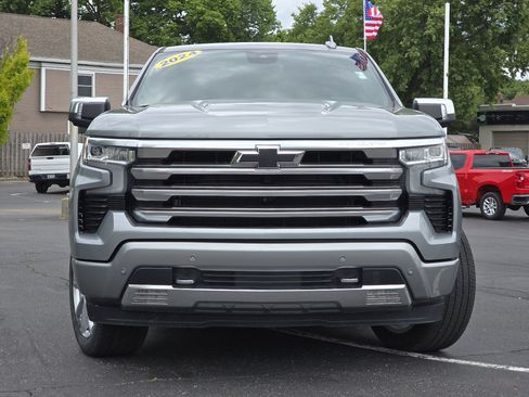 Used 2024 Chevrolet Silverado 1500 High Country AWD/4WD image 25
