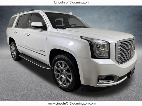 Used 2016 GMC Yukon Denali w/ Open Road Package AWD/4WD image 9