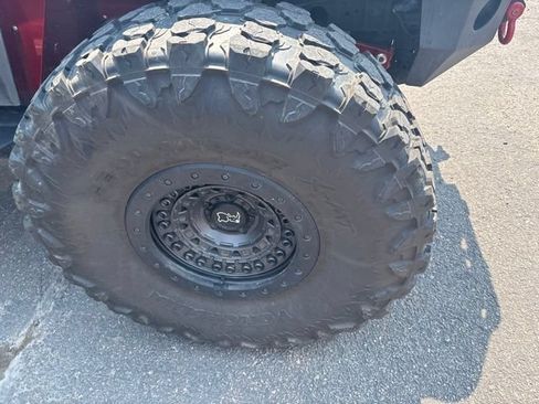 Used 2020 Jeep Gladiator Overland AWD/4WD image 10