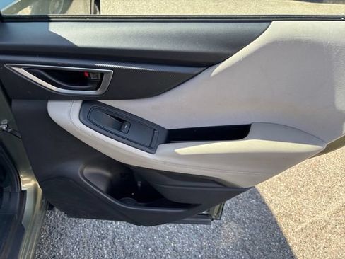Used 2021 Subaru Forester AWD/4WD image 17