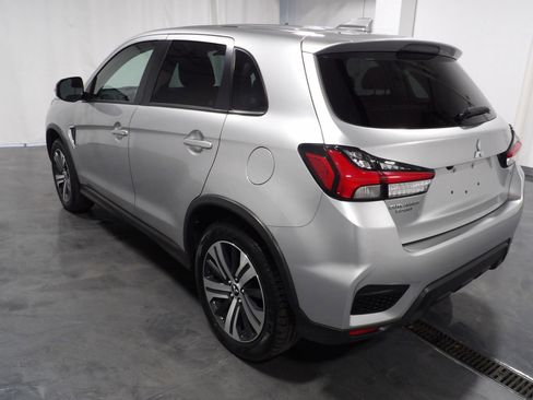 Used 2021 Mitsubishi Outlander Sport SE image 6