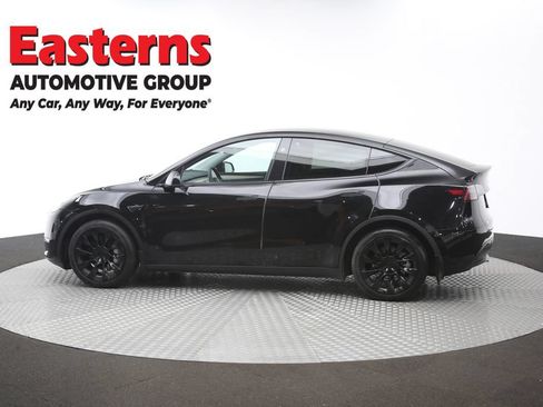 Used 2024 Tesla Model Y Long Range AWD/4WD image 55