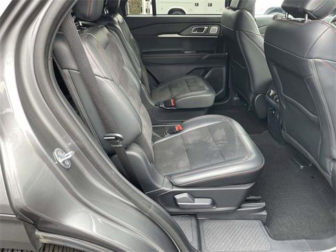 Used 2025 Ford Explorer ST w/ Sun And Sound Package image 29