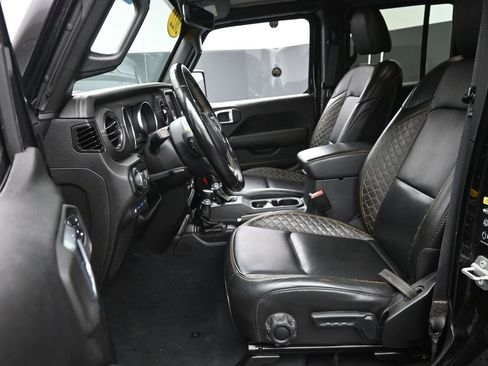 Used 2022 Jeep Wrangler Unlimited Sahara image 15