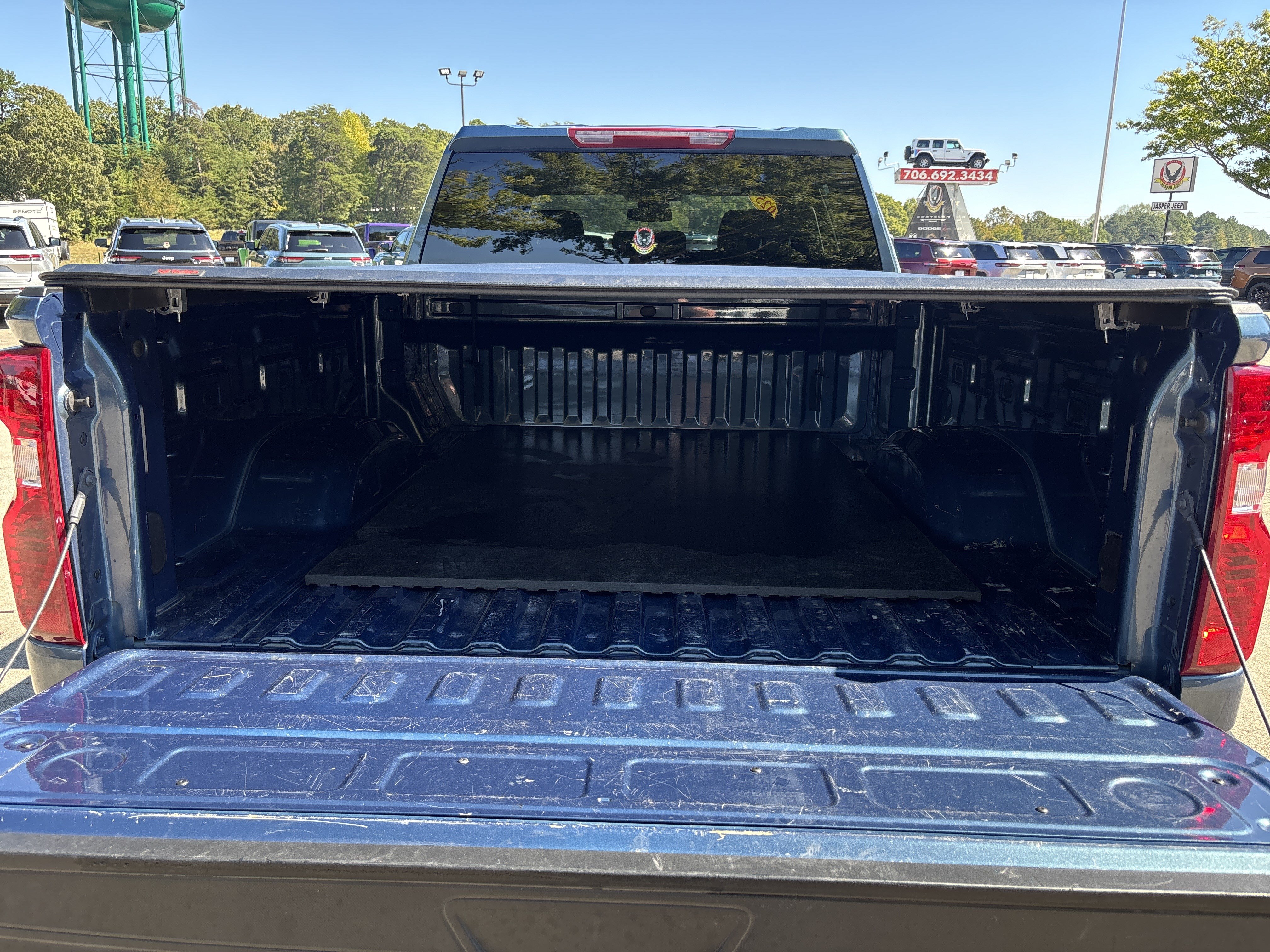 Used 2025 Chevrolet Silverado 2500 Custom w/ Custom Value Package AWD/4WD image 7