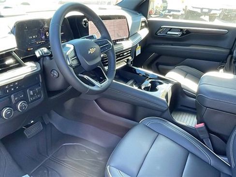 New 2026 Chevrolet Suburban Premier w/ Sun And Tow Package image 10