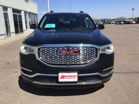 Used 2017 GMC Acadia Denali w/ Technology Package AWD/4WD image 3