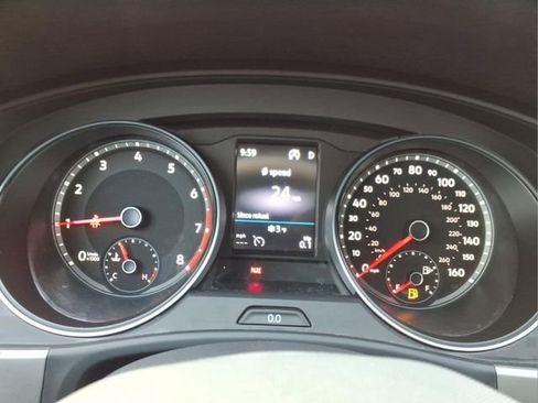 Used 2020 Volkswagen Atlas Cross Sport S image 22