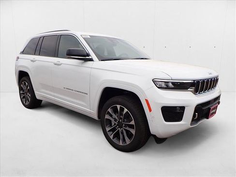 New 2025 Jeep Grand Cherokee Overland w/ Trailer Tow Package image 6