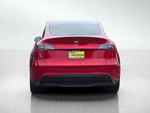 Used 2024 Tesla Model Y Long Range AWD/4WD image 6