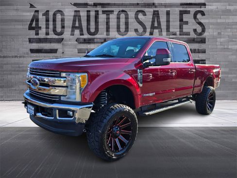 Used 2017 Ford F250 Lariat w/ Lariat Value Package image 6