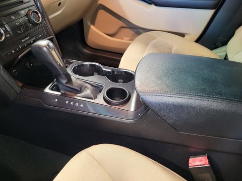 Used 2017 Ford Explorer FWD image 26