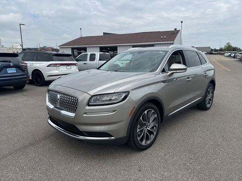 Used 2023 Lincoln Nautilus Reserve AWD/4WD image 1