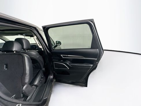 Used 2025 Kia Telluride S FWD image 33