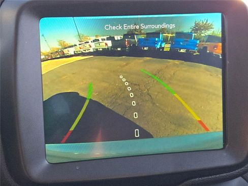 Used 2021 Jeep Renegade Latitude w/ Luxury Group I image 32